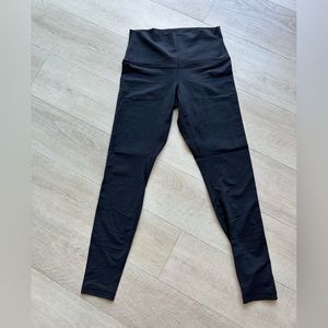 Lulu leggings, full length pants